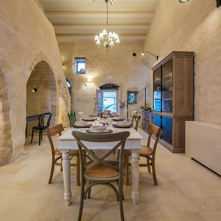Gasthaus Terre Di Cavalusi Relais Donnafugata Exterior foto