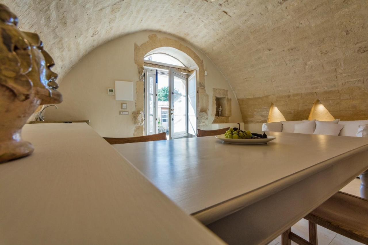 Gasthaus Terre Di Cavalusi Relais Donnafugata Exterior foto